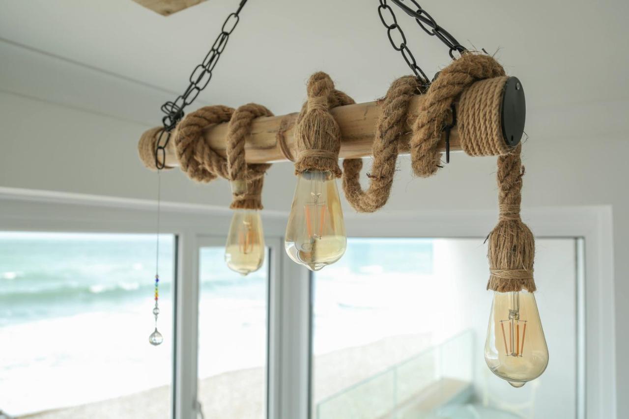 Tides - Beach Front Apartment In Bracklesham Bay Chichester Exterior photo